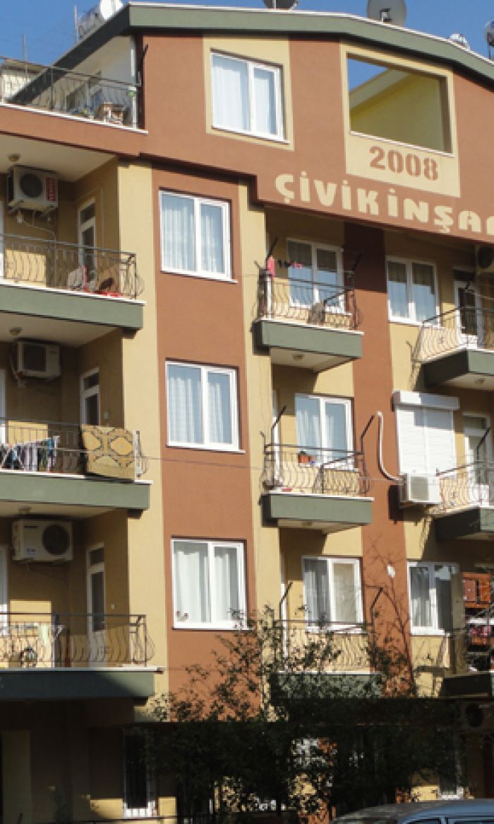 Çelik Apartmanı